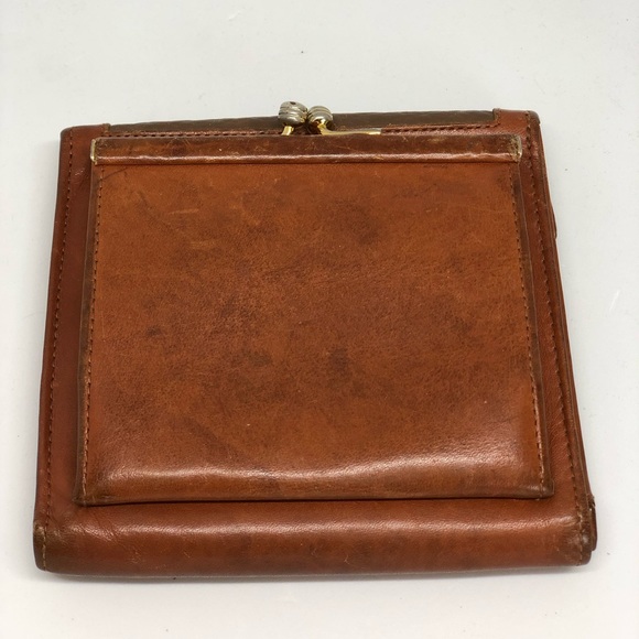 DOONEY & BOURKE🔥VINTAGE🔥 AWL WALLET - Picture 2 of 5